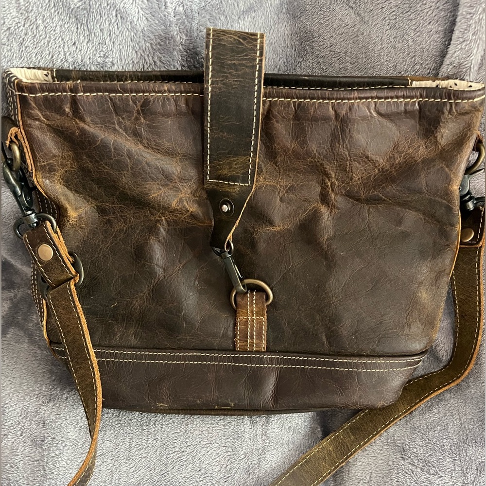Myra Bag Rustic Brown Leather Equestrian Bliss Bucket Shoulder Bag